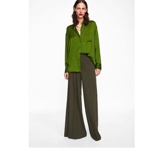 Khaki wide led asymmetric pleated trousers Zara